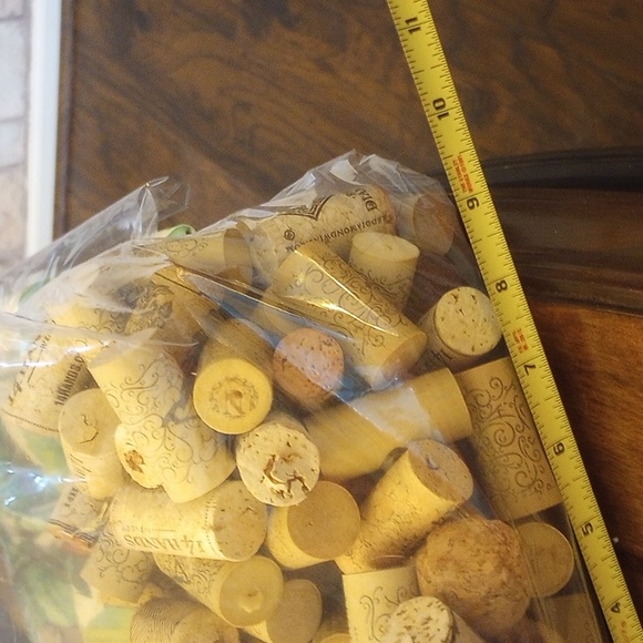 Big Bag of Wine Corks 🍾 - Picture 4 of 4